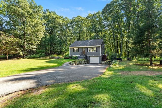 52 Rattlesnake Hill Rd, Andover, MA 01810