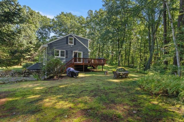 52 Rattlesnake Hill Rd, Andover, MA 01810