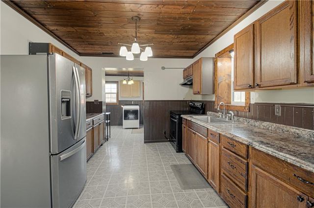 10336 Shach Creek Road, Excelsior Springs, MO 64024