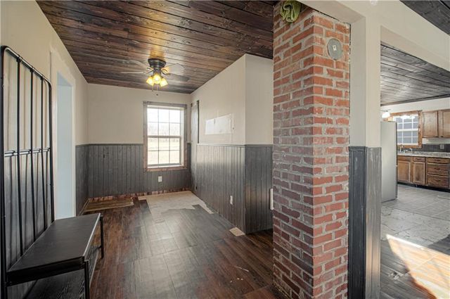 10336 Shach Creek Road, Excelsior Springs, MO 64024