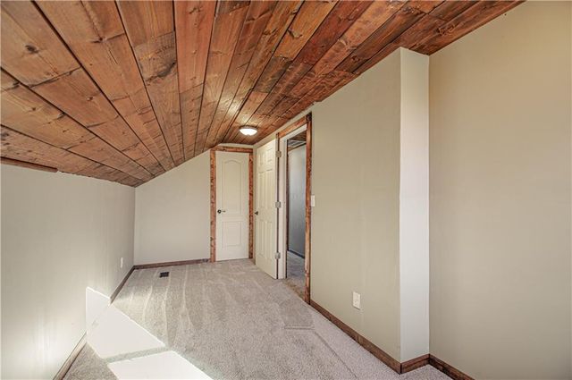 10336 Shach Creek Road, Excelsior Springs, MO 64024