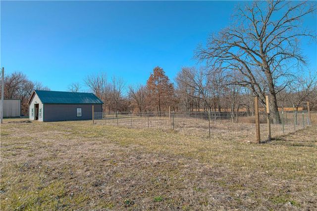 10336 Shach Creek Road, Excelsior Springs, MO 64024