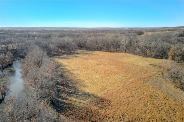 10336 Shach Creek Road, Excelsior Springs, MO 64024