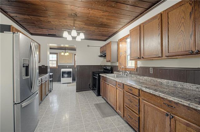 10336 Shach Creek Road, Excelsior Springs, MO 64024