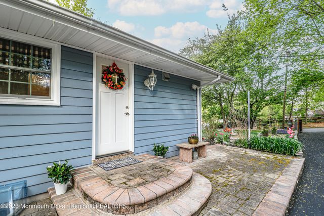 2 Agress Road, Millstone, NJ 08535