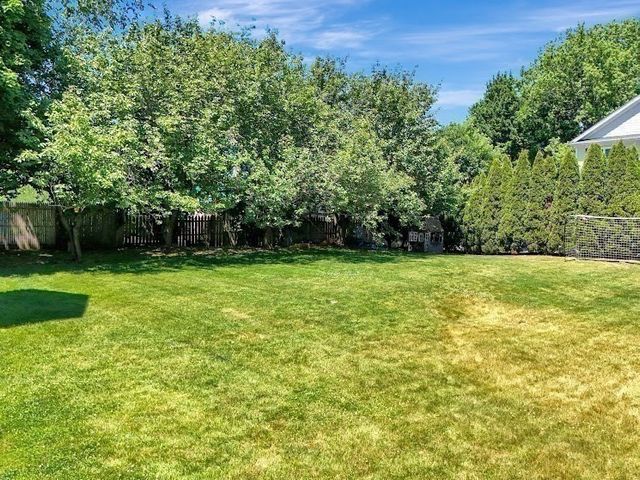 13 Green St _, Newton, MA 02458