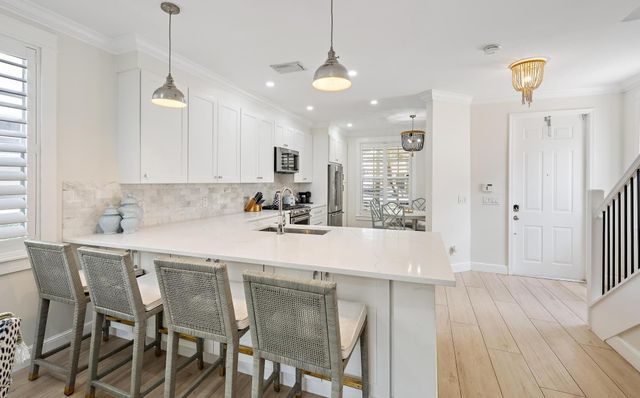 331 October Street, Palm Beach Gardens, FL 33410