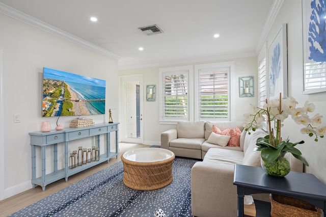 331 October Street, Palm Beach Gardens, FL 33410