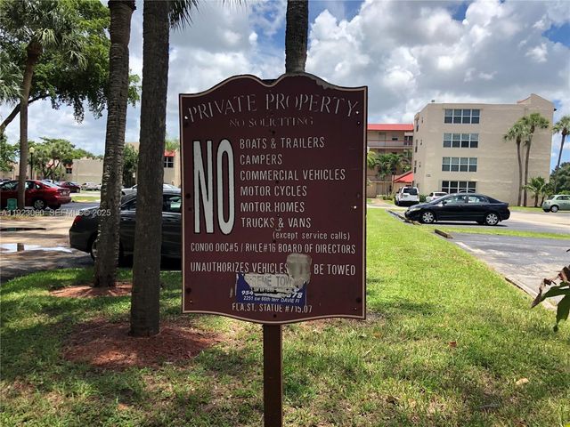 9441 Evergreen Pl 301, Davie, FL 33324