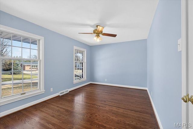 562 Gederson Lane, St Louis, MO 63122