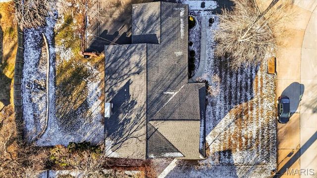 562 Gederson Lane, St Louis, MO 63122