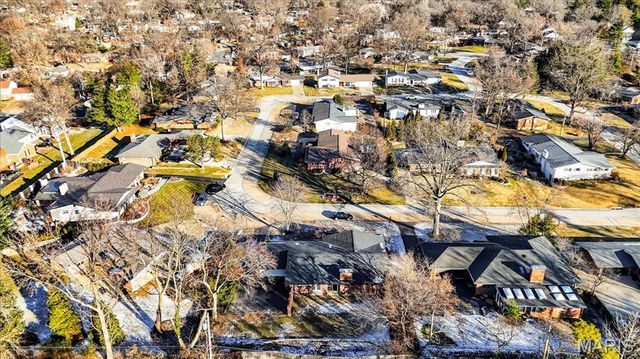 562 Gederson Lane, St Louis, MO 63122