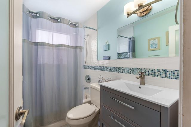 101 SE 14th Street, Pompano Beach, FL 33060