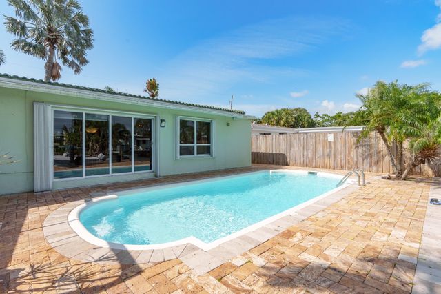 101 SE 14th Street, Pompano Beach, FL 33060