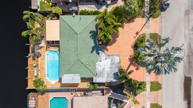 101 SE 14th Street, Pompano Beach, FL 33060