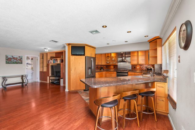 101 SE 14th Street, Pompano Beach, FL 33060