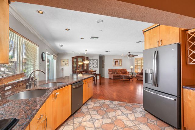 101 SE 14th Street, Pompano Beach, FL 33060