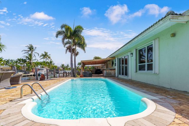 101 SE 14th Street, Pompano Beach, FL 33060