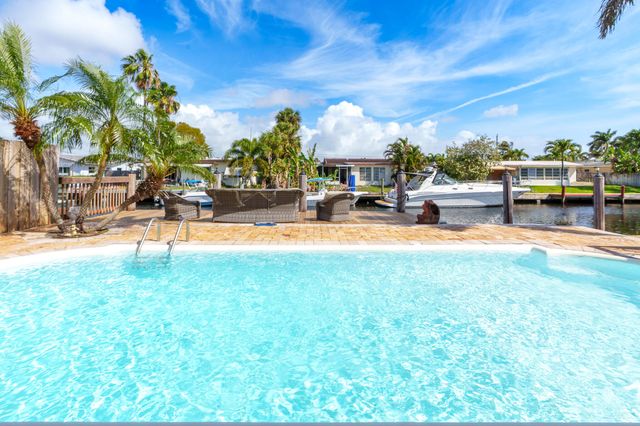 101 SE 14th Street, Pompano Beach, FL 33060