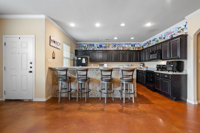 405 Goldilocks Lane, College Station, TX 77845