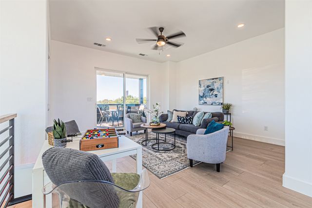 4319 Sylvester Street, Dallas, TX 75219