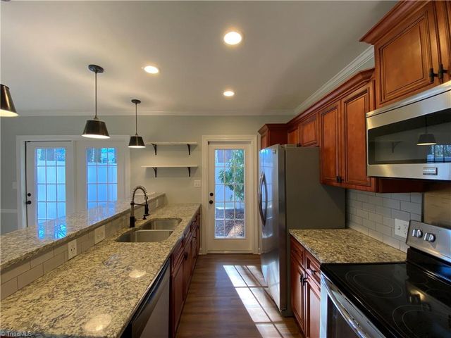 355 Hanover Arms Court, Winston-salem, NC 27104