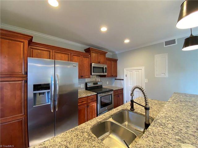 355 Hanover Arms Court, Winston-salem, NC 27104