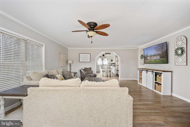 371 GREENBANK RD, Fredericksburg, VA 22406