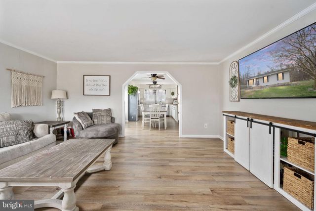 371 GREENBANK RD, Fredericksburg, VA 22406