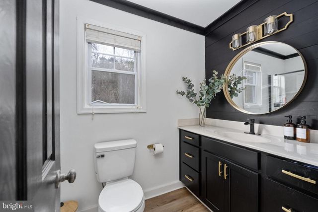 371 GREENBANK RD, Fredericksburg, VA 22406