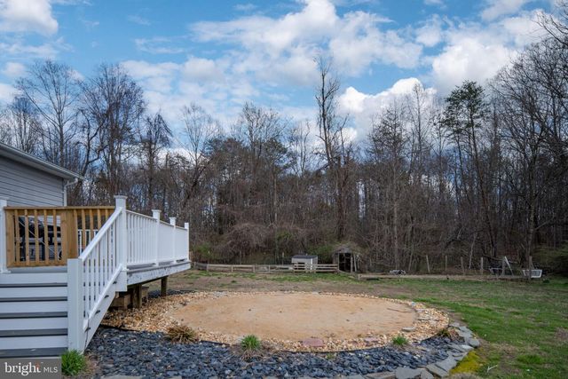 371 GREENBANK RD, Fredericksburg, VA 22406