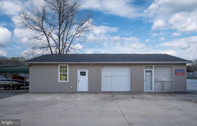 371 GREENBANK RD, Fredericksburg, VA 22406