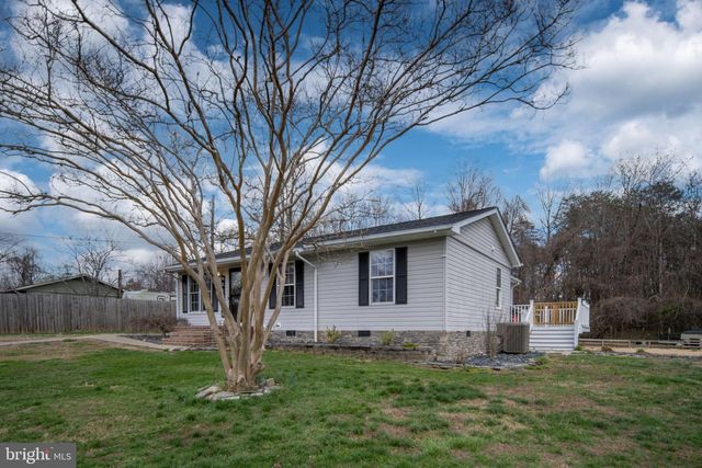 371 GREENBANK RD, Fredericksburg, VA 22406