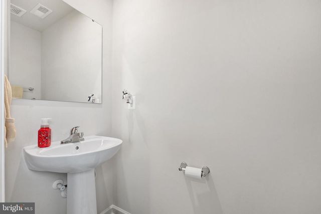 7195 POTOMAC TER, Ruther Glen, VA 22546