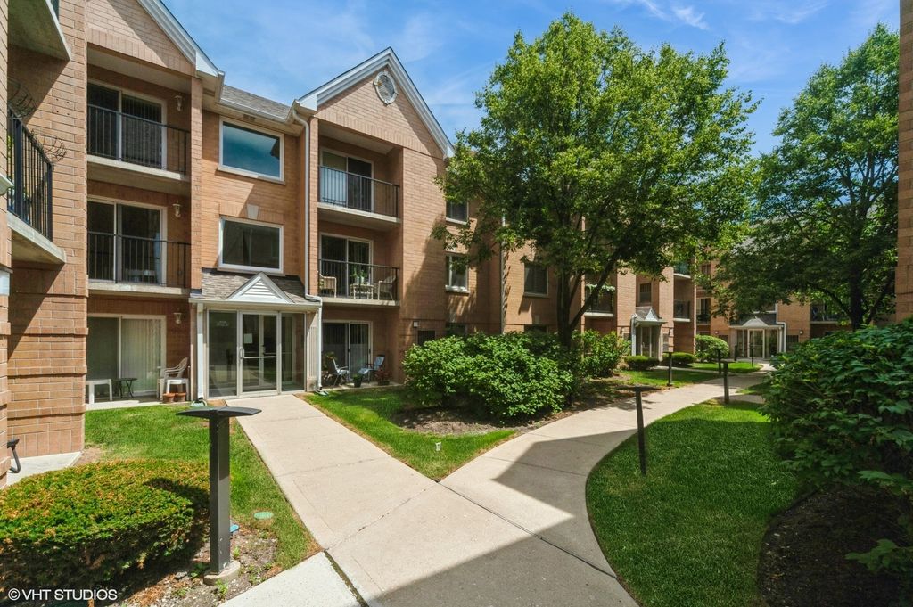 8710 W Evelyn Lane 204, Chicago, IL 60656