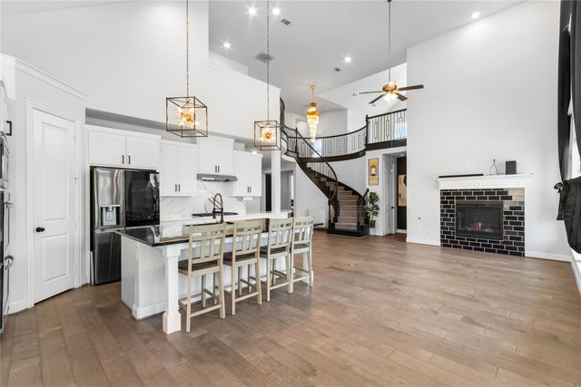 3909 Switchgrass Grove, Venus, TX 76084