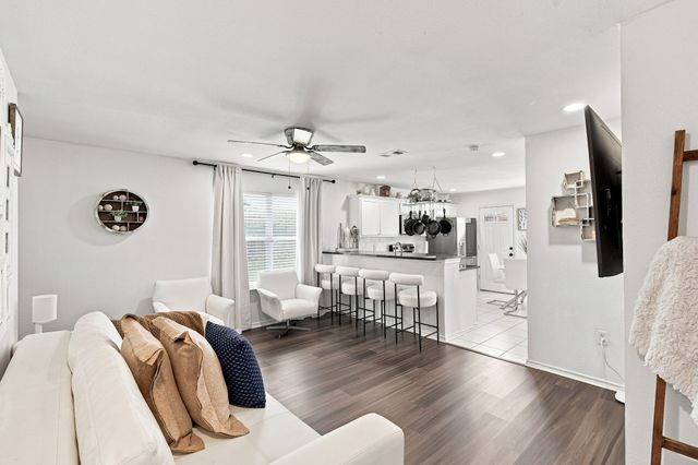 1910 Mcbroom Street, Dallas, TX 75212