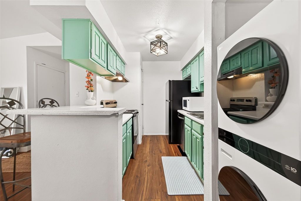 6001 Reims Road 908, Houston, TX 77036