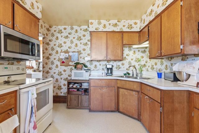 464 E Rhine STREET, Elkhart Lake, WI 53020