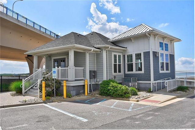 2309 Point Chesapeake Quay Unit 5021, Virginia Beach, VA 23451