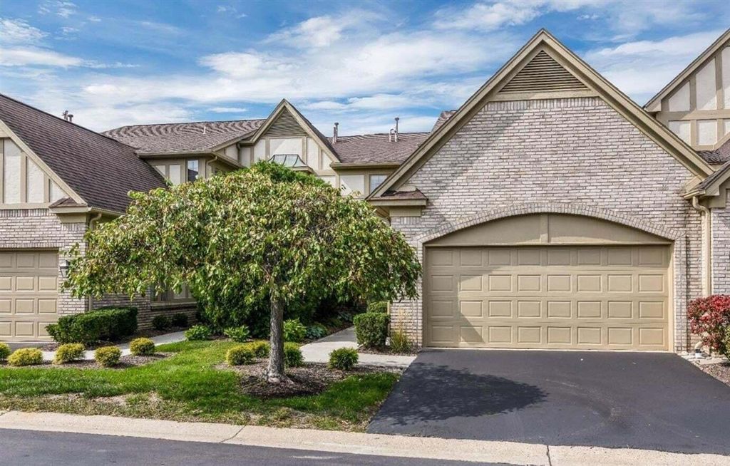 2702 Maitland Drive, Ann Arbor, MI 48105