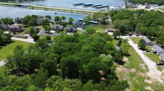 2609 Lake Rd 3, Grove, OK 74344