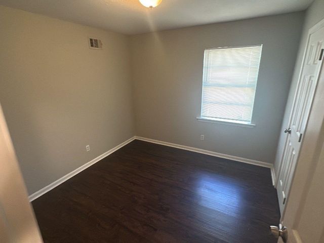 556 MELTON AVE, Memphis, TN 38109