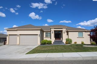 3818 W 48th Avenue, Kennewick, WA 99337