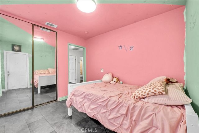 2355 Stonybrook Way, Perris, CA 92571