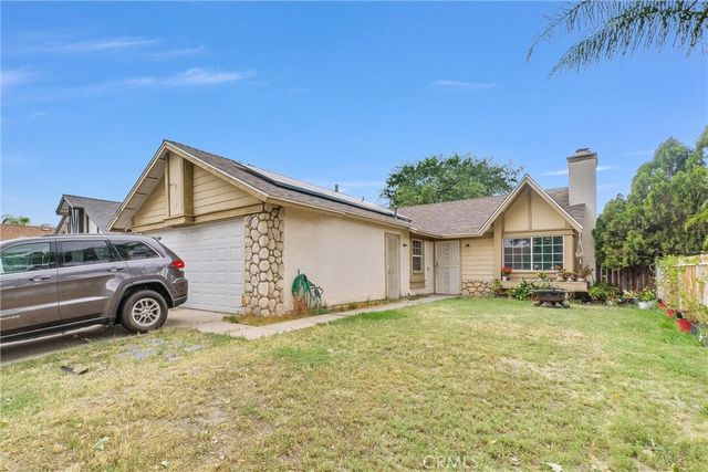 2355 Stonybrook Way, Perris, CA 92571