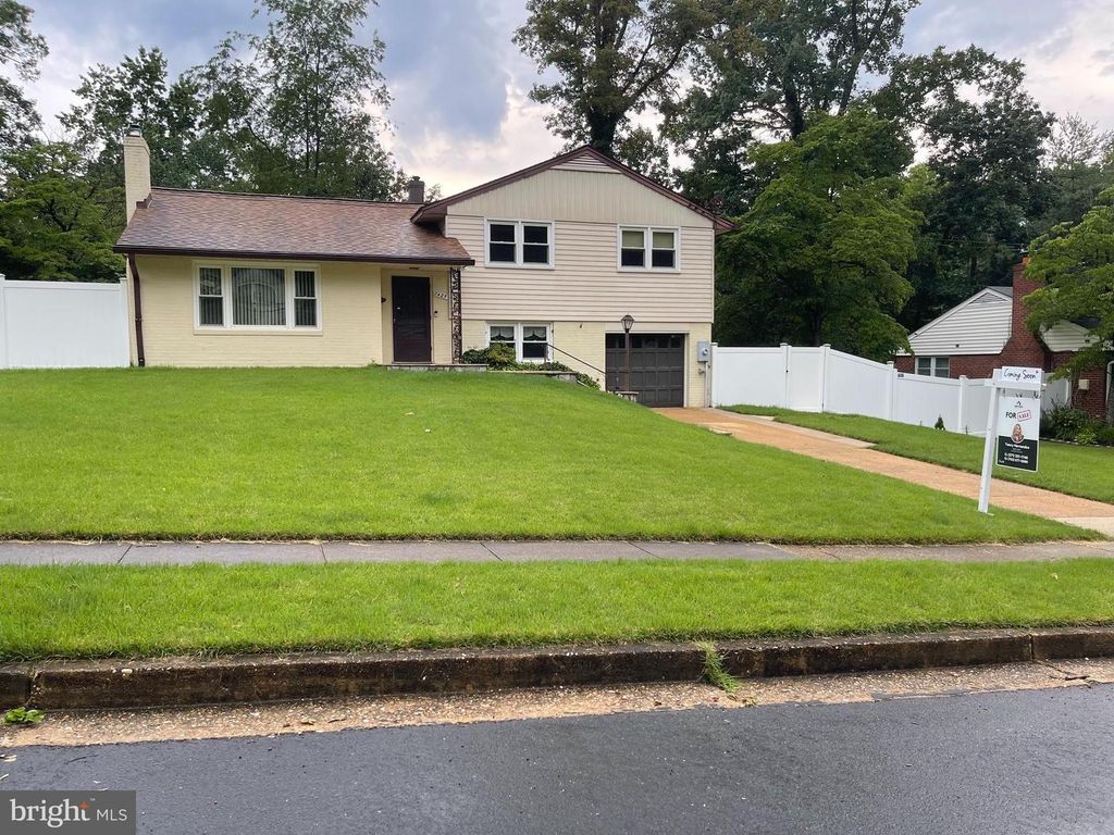 7425 FLORA ST, Springfield, VA 22150
