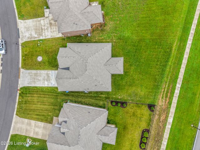 7911 Cultivator Ct, Louisville, KY 40291