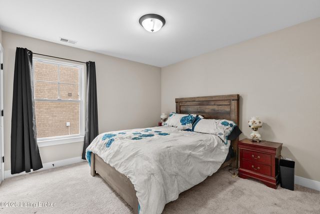 7911 Cultivator Ct, Louisville, KY 40291