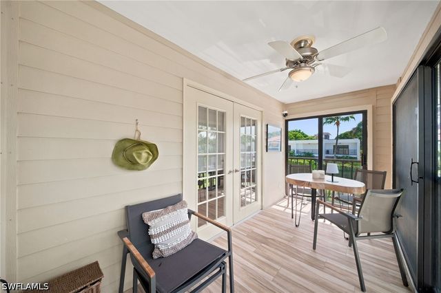 544 10th AVE S 202N, Naples, FL 34102